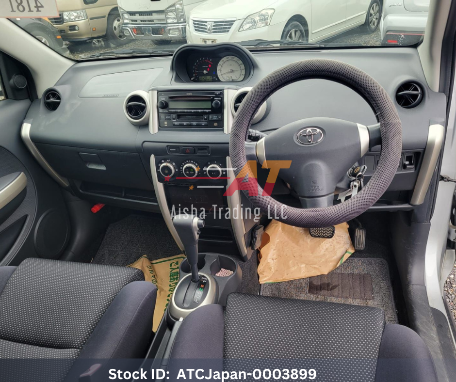 2004 Toyota IST